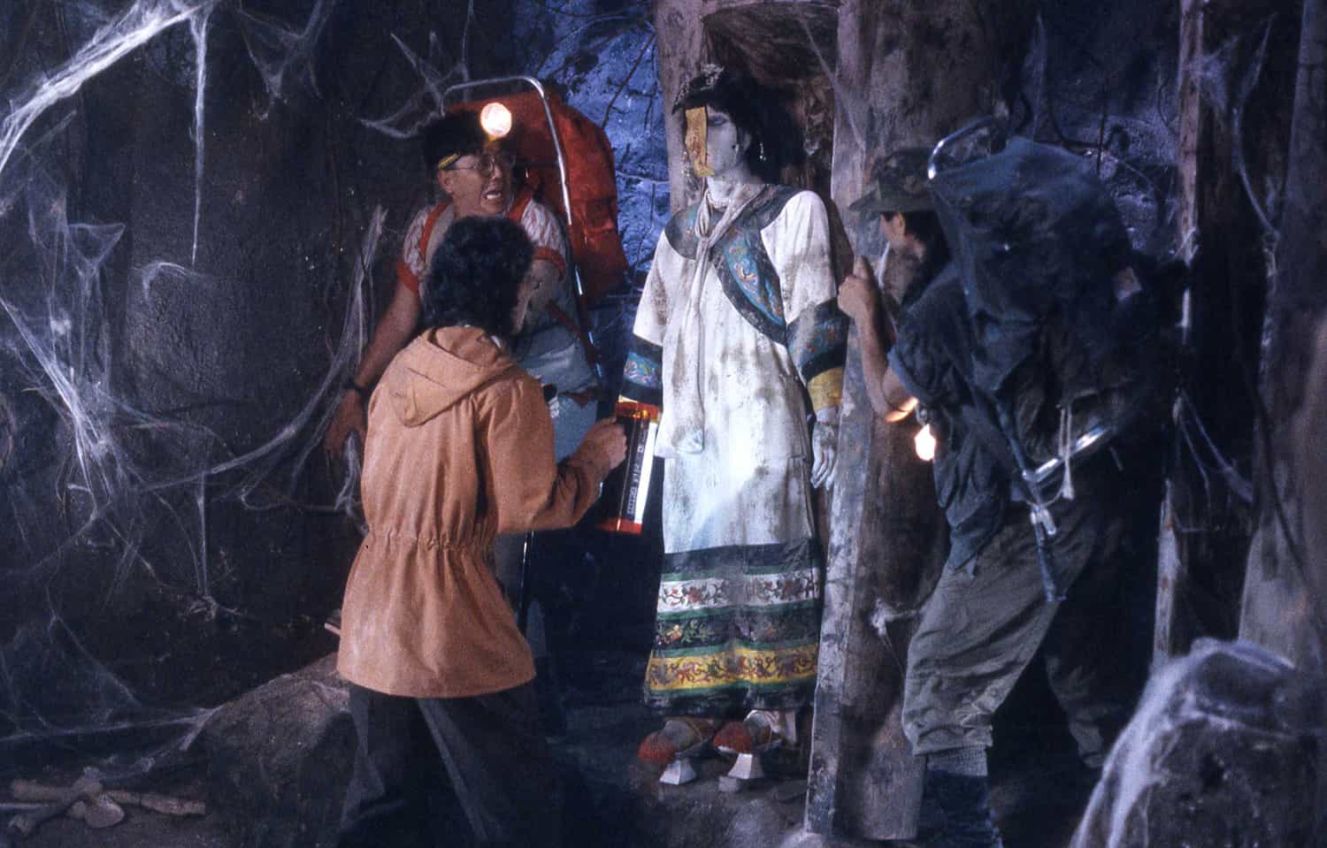 【夸克网盘】僵尸家族(1986)国粤双语 内封简繁英字幕 4K HDR-百变十全资源站---打造史上资源最全的网站